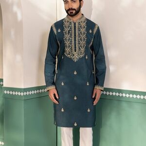 Aza Fashions Green Padma Silk Hand Embroidery Beads Mushq Kurta With Pant